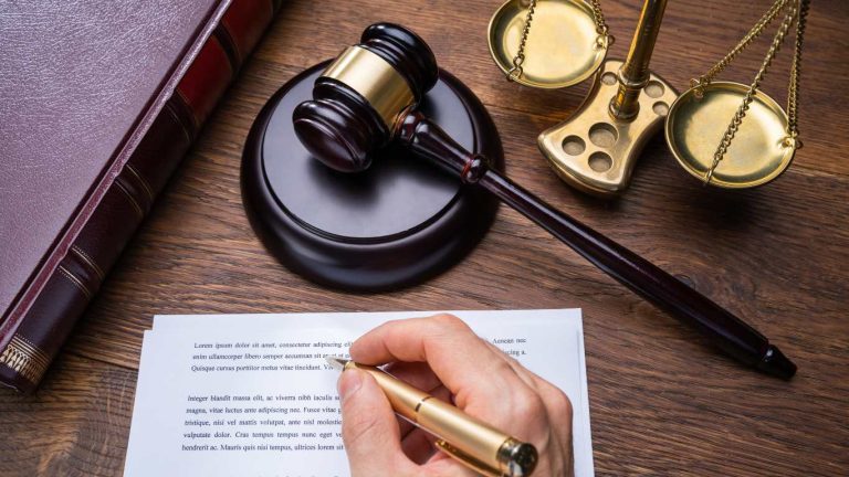 العفو العام ليس متاحاً للجميع: قرار تمييزي يوضح الجهة المخولة بالتقديم
